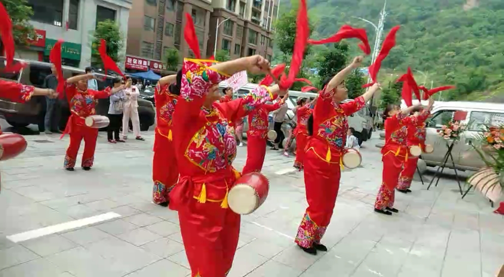 巫溪最新耍锣鼓，传统与现代的和谐交响